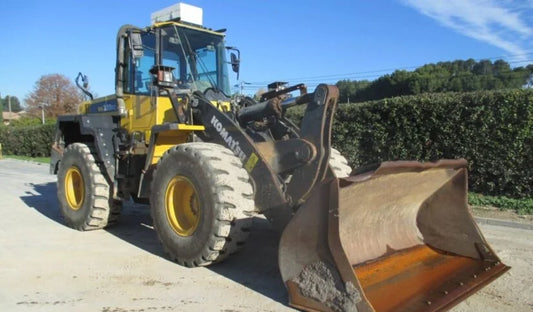 2011 KOMATSU WA 320