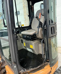 CASE CX26C + 3 LÖCHER + ANHÄNGER – 2,5-Tonnen-Minibagger
