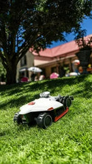 Mammotion LUBA 2 AWD 3000 Mähroboter – Kabelloser Mähroboter für Rasenflächen bis zu 3000 m²