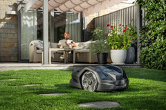 Mähroboter Automower® Husqvarna 305E NERA mit EdgeCut-Technologie